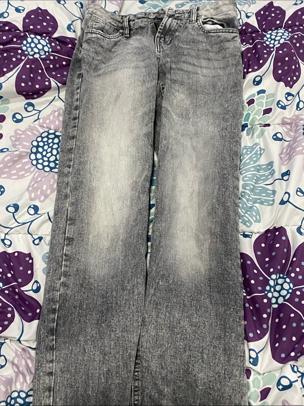 refuge Light Gray Washed Wide-Leg Flare Jeans